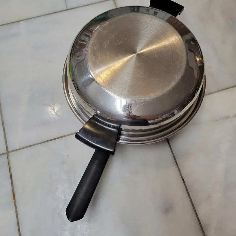 Amway Queen Vintage Stainless Steel 5 Egg Poacher Skillet w/ Strainer